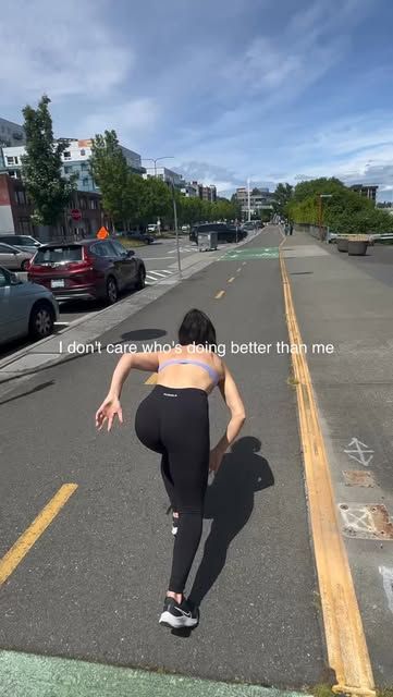 Fit By Tahys Instagram Reel: Outdoor workout